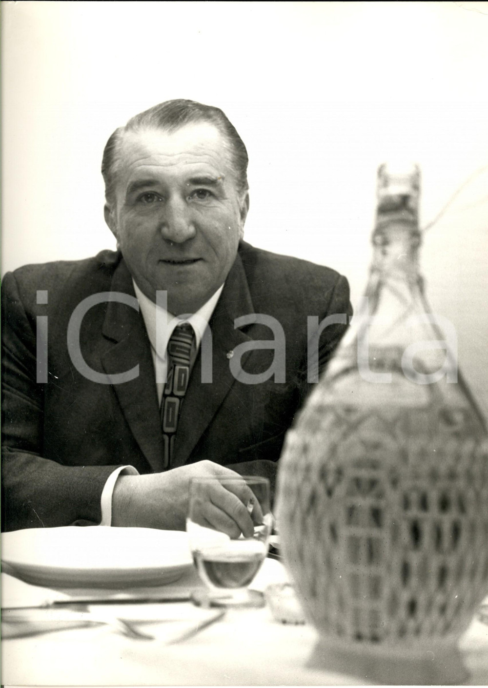 1971 TORINO JUVENTUS Il nuovo allenatore Cestmir VYCPALEK a tavola *Foto 24x30