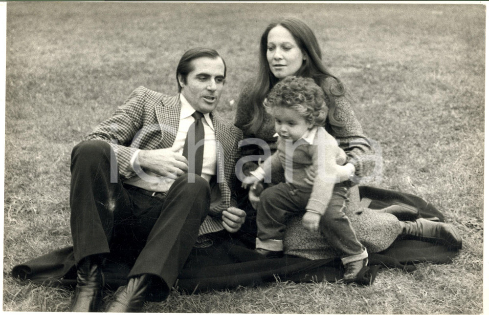 1970 ca COSTUME Carlo GIUFFRE' con moglie e figlio bambino (5) Foto 30x20 cm