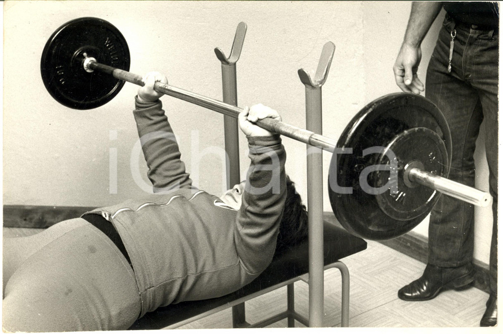 1974 PIACENZA Marco MAGISTRATI campione pesi a 8 anni in allenamento (2) Foto