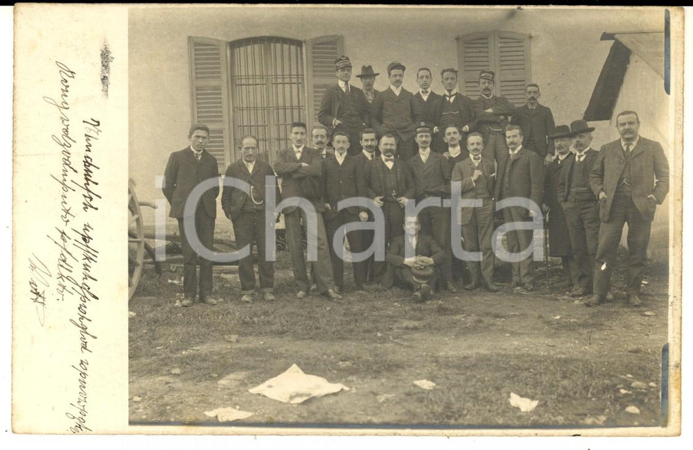 Fotografia d epoca originale 1900 ca ITALIA COSTUME Ritratto di un gruppo di ferrovieri  Foto cartolina RARA 1