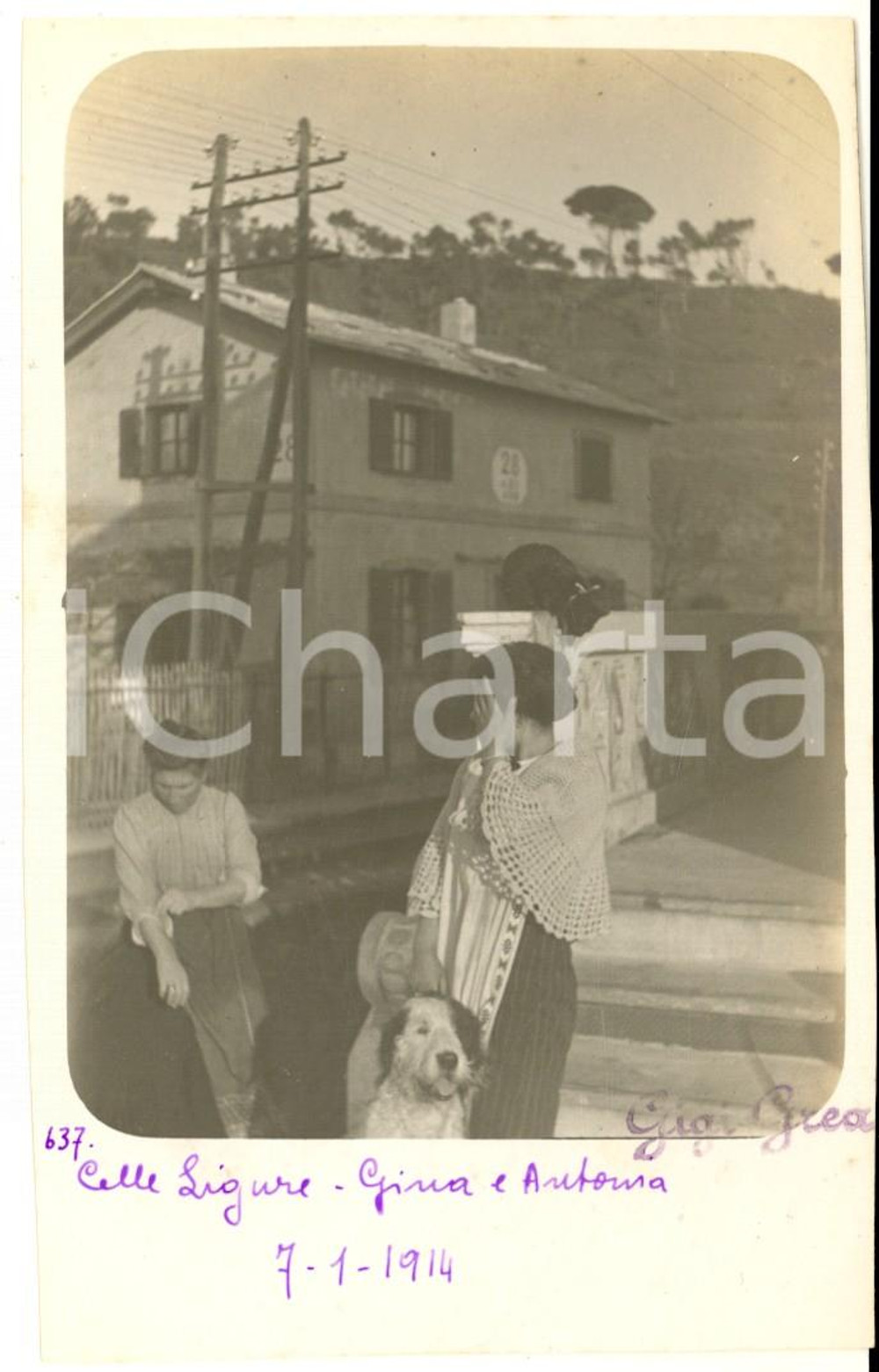 1914 CELLE LIGURE Ritratto di donne presso casa cantoniera - Foto ARTISTICA