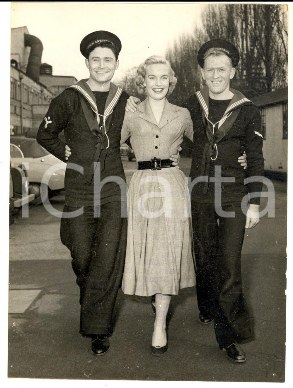 1956 CINEMA "Sailor Beware" Ronald LEWIS Shirley EATON Gordon JACKSON sul set