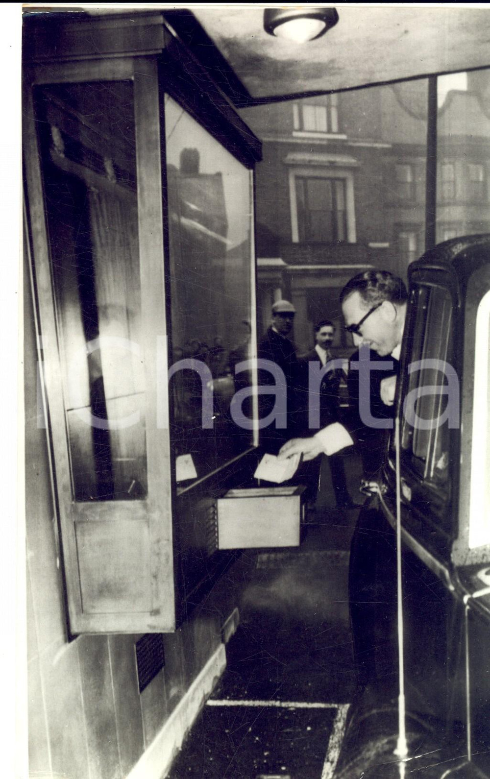 1959 LIVERPOOL Mayor Alderman Harry LIVERMOREat first drive-in bank *Photo
