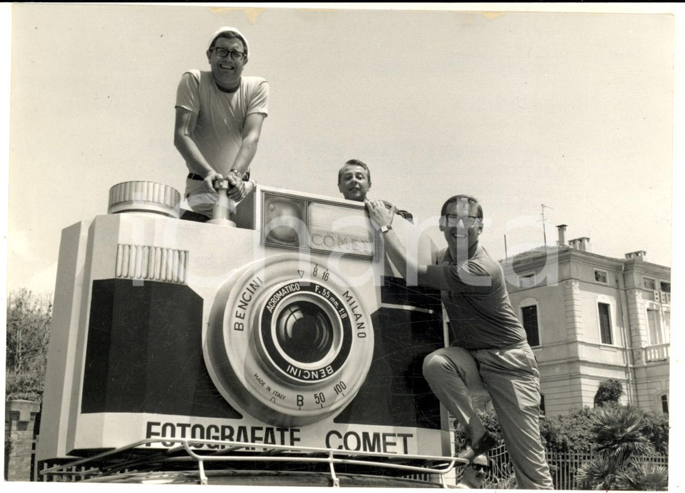 1966 BRESCIA CANTAGIRO - I LOS MARCELLOS FERIAL su finta macchina fotografica