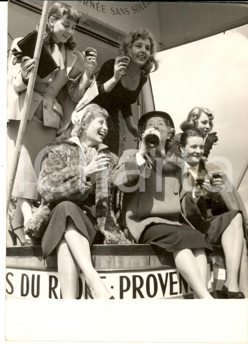 1953 PARIS Parade vins de France - Anny FLOOR Chantal BODIN Claude MARCHANDON