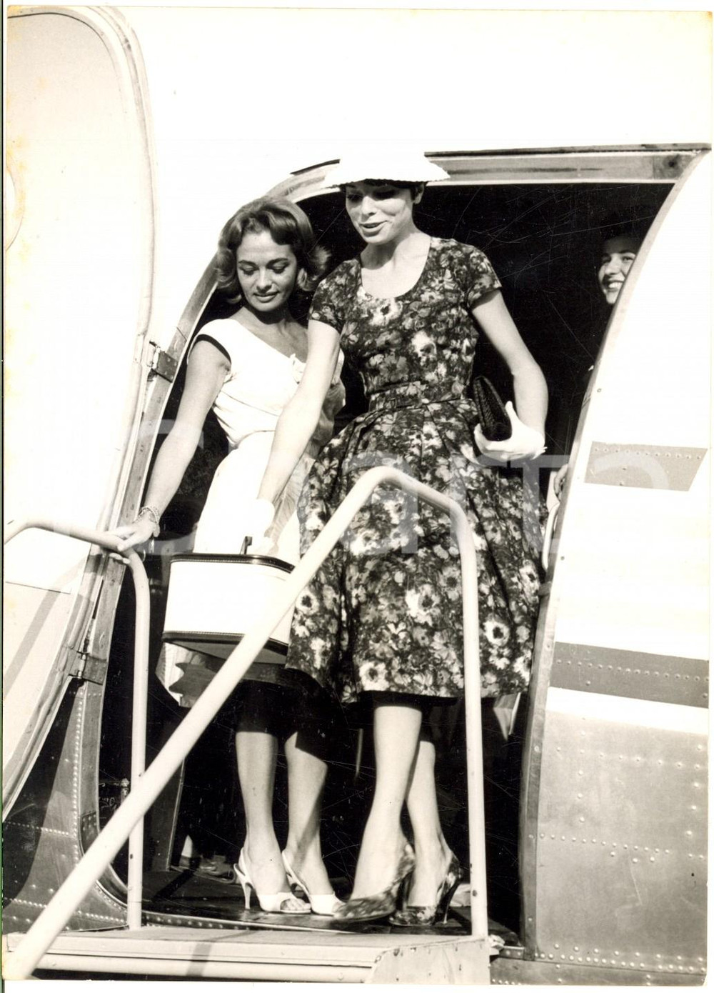 1959 VENEZIA Mostra del Cinema - Arrivo attrici Silvia MORGAN Maria CUADRA *Foto