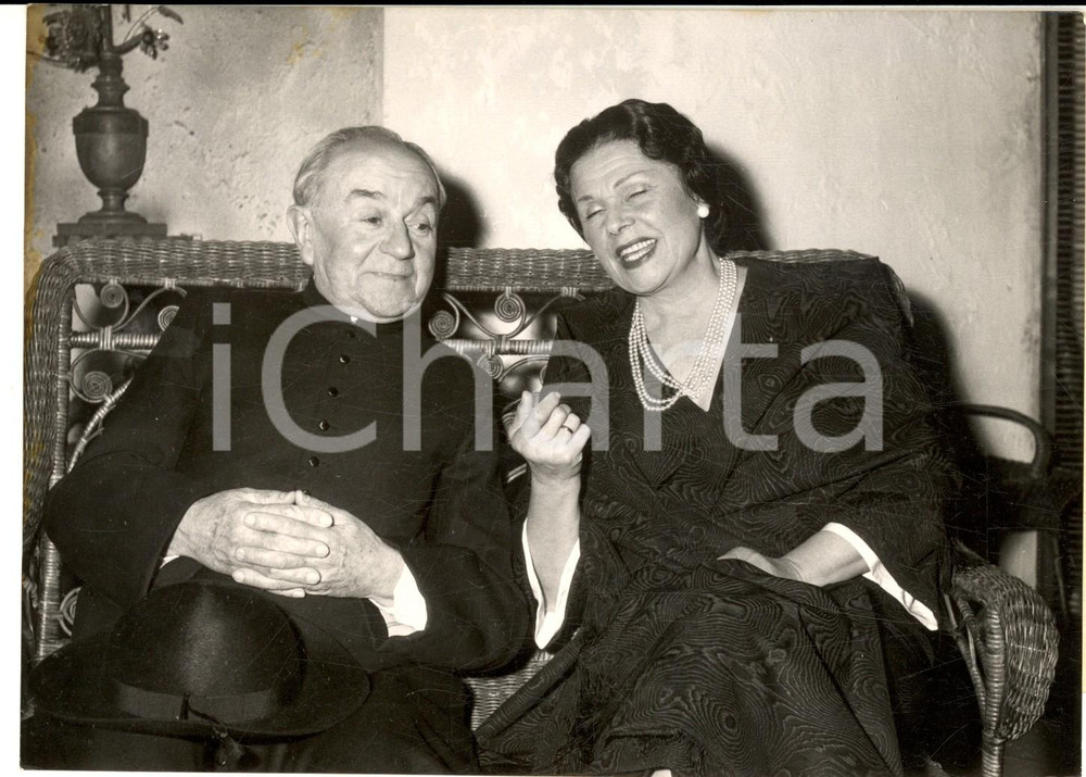 Fotografia d epoca originale 1957 THÉÂTRE – André Roussin “La Mamma” – Elvire Popesco, Paul Faivre Photo 1