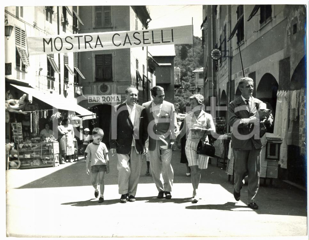 1958 PORTOFINO Perry COMO festeggia nozze d'argento con Roselle BELLINE *Foto