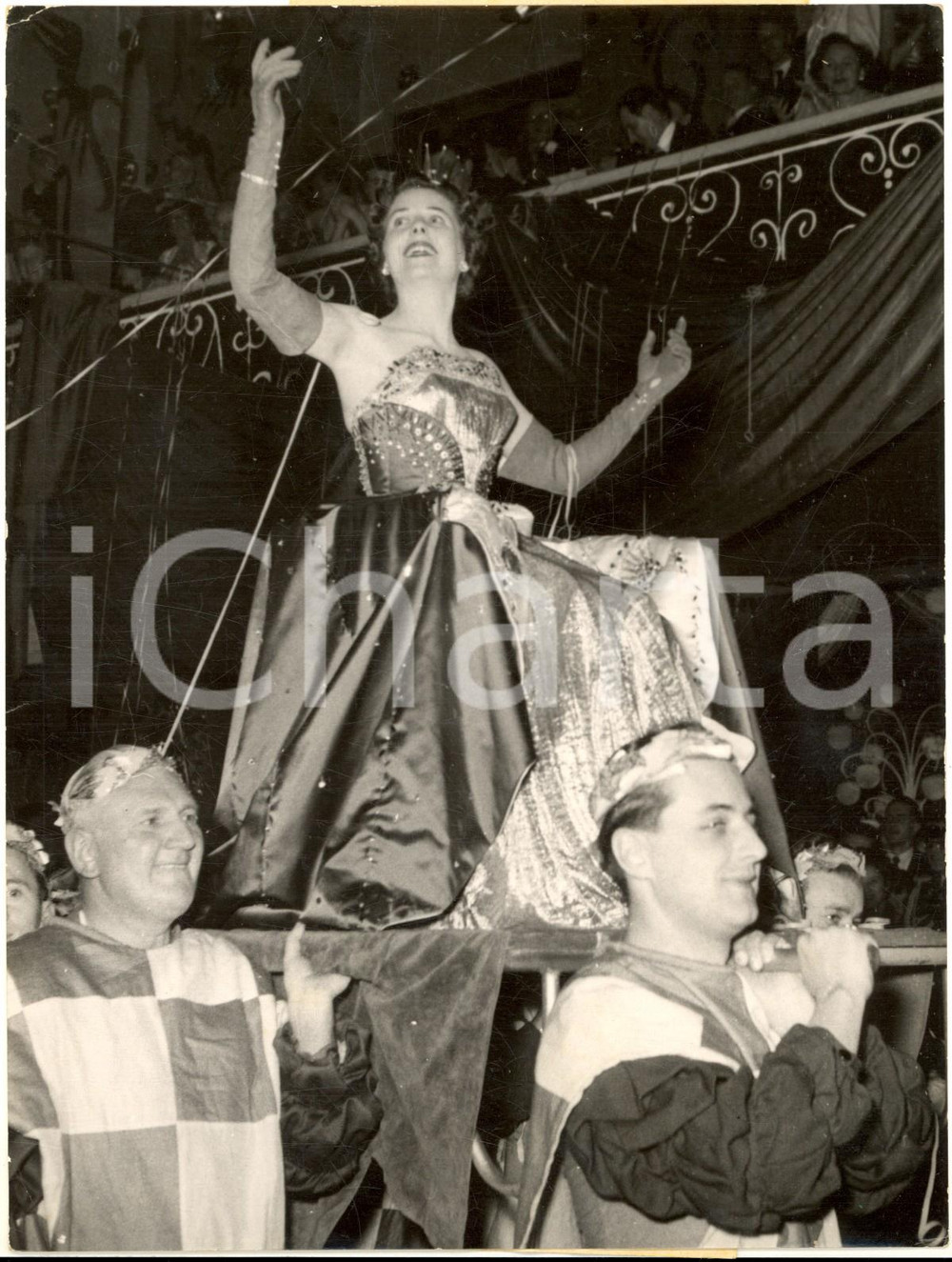 Fotografia d epoca originale 1954 MUNICH Deutschen Theaters  Faschingssaison  Prinzessin Bobby Photo 15x20 1