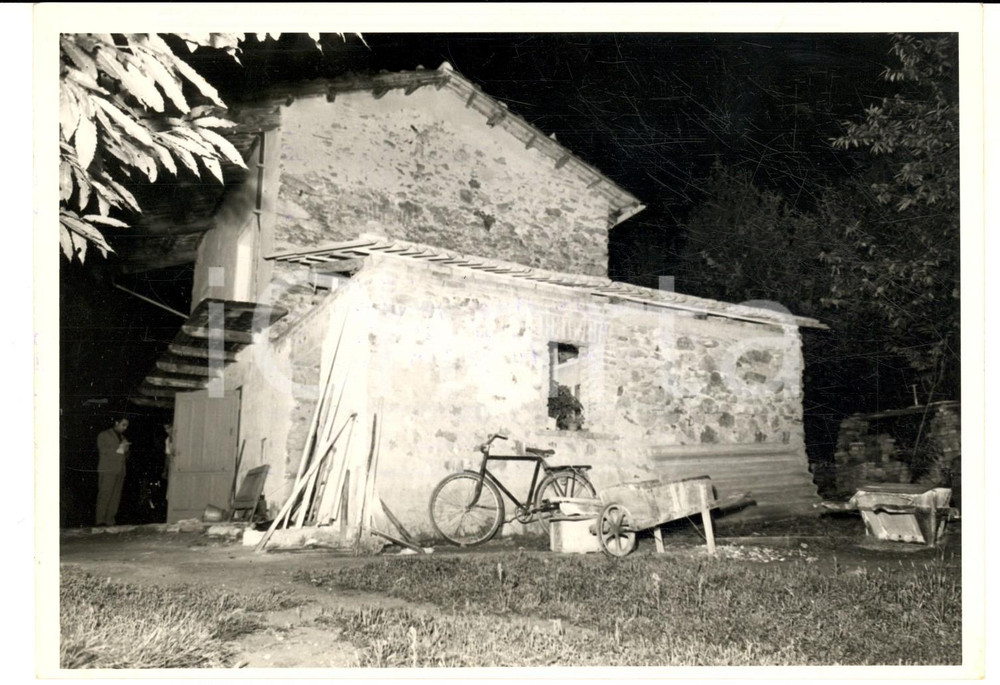 1956 IVREA Cascina dei Ferraresi - Veduta esterna - Foto 18x13 cm Fotografia d'epoca con didascalia coeva. CONDIZIONI: GFORMATO: 18x13 cm    originale e autentica 1