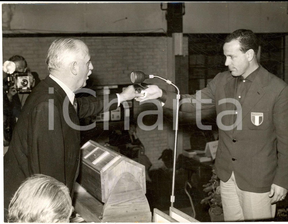 1958 SANDHURST Roberto ROBERTI at opening Modern Pentathlon World Championship