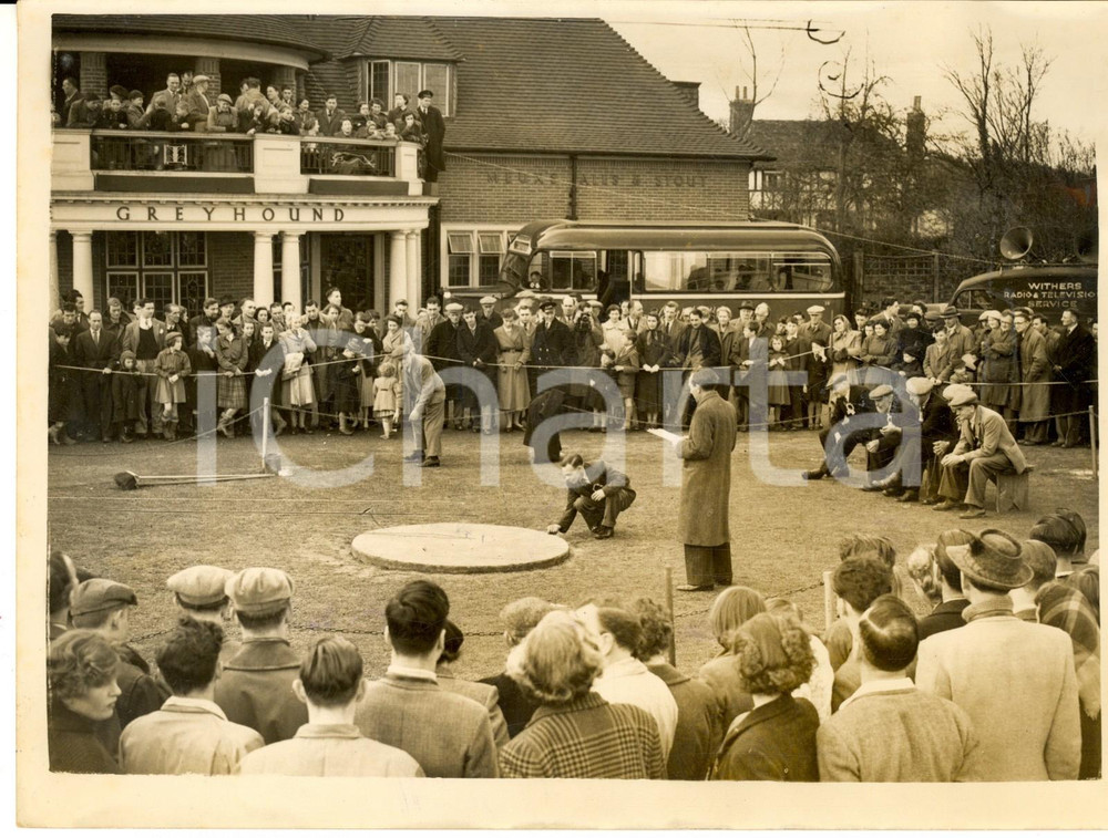 1953 TINSLEY GREEN The annual Good Friday Marbles Championship - Photo 20x15 cm