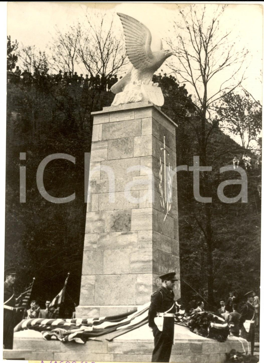 1954 PARIS Monument Ã  l'ArmÃ©e PATTON Ã©lÃ©vÃ© au LUXEMBOURG *Photo 13x18 cm Fotografia d'epoca con didascalia coeva.  CONDIZIONI: FAIR (piegatura angolare; lieve sovraimpressione)FORMATO: 13x18 cm      originale e autentica 1