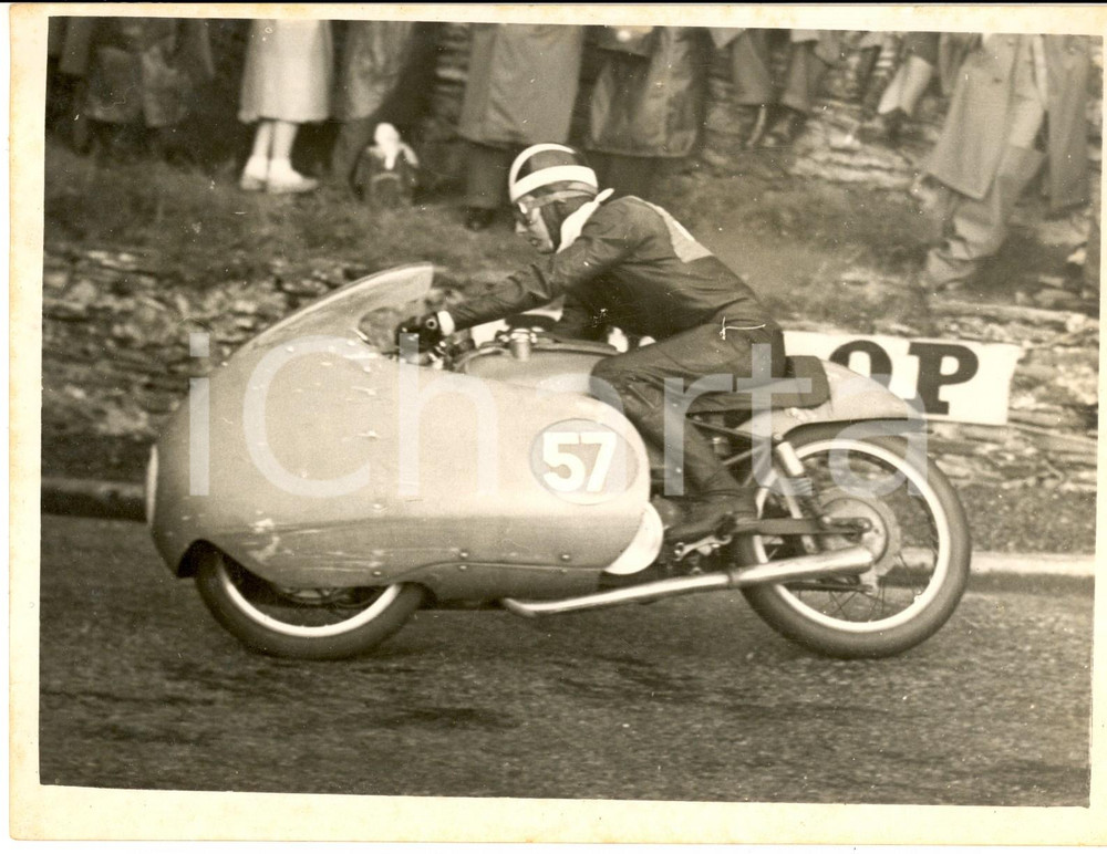 1956 MOTORCYCLING ISLE OF MAN TT Bill LOMAS on MOTO GUZZI *Photo 20x15 cm