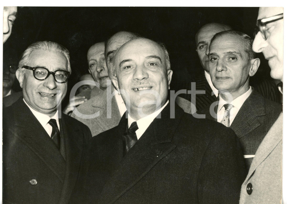 Fotografia d epoca originale 1958 ROMA Amintore FANFANI al rientro dalla Francia Fotografia 18x13 cm 1