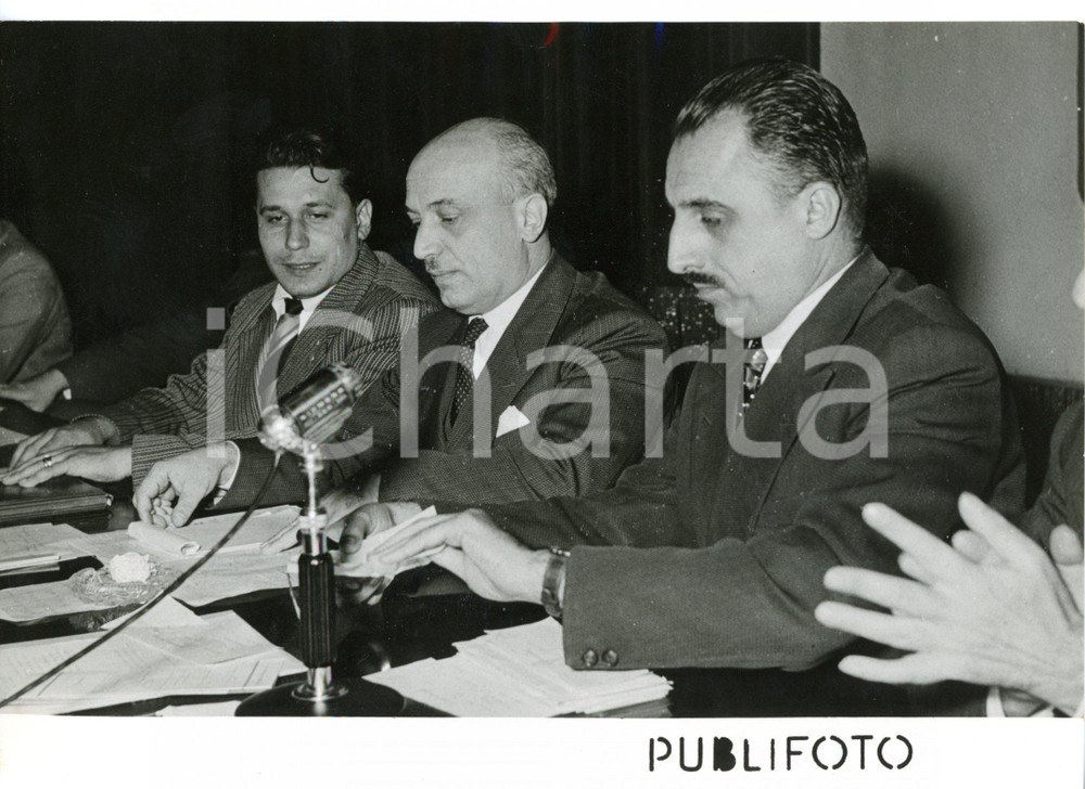 Fotografia d epoca originale 1953 NAPOLI IV Congresso ACLI  Amintore FANFANI al tavolo degli oratori Foto 1