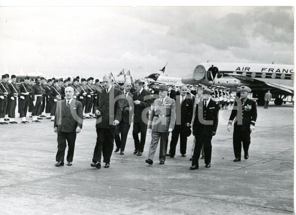 Fotografia d epoca originale 1958 PARIS ORLY Amintore FANFANI con Charles DE GAULLE in aeroporto Foto 18x13 1