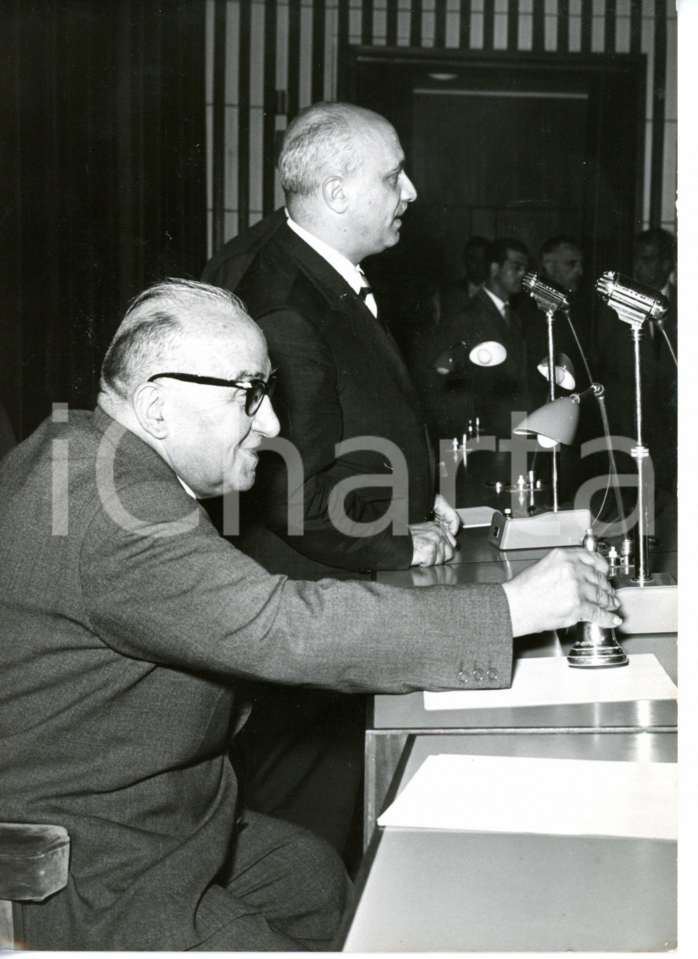 Fotografia d epoca originale 1958 ROMA  DC Amintore FANFANI e Adone ZOLI al tavolo degli oratori Foto 13x18 1