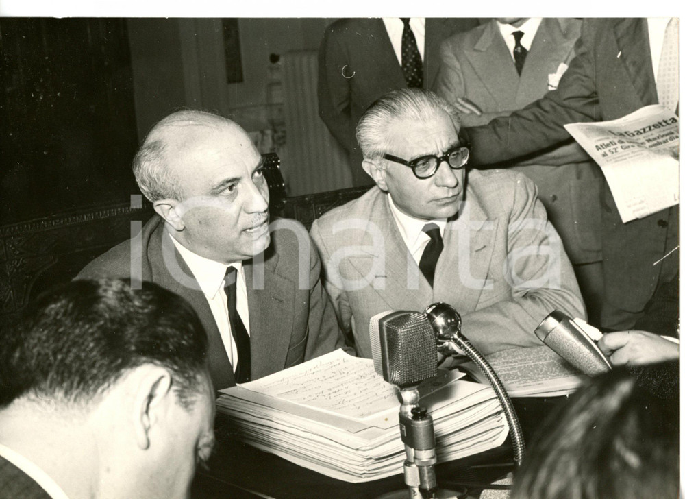 Fotografia d epoca originale 1958 ROMA  DC Amintore FANFANI al termine del Consiglio dei Ministri Foto 1