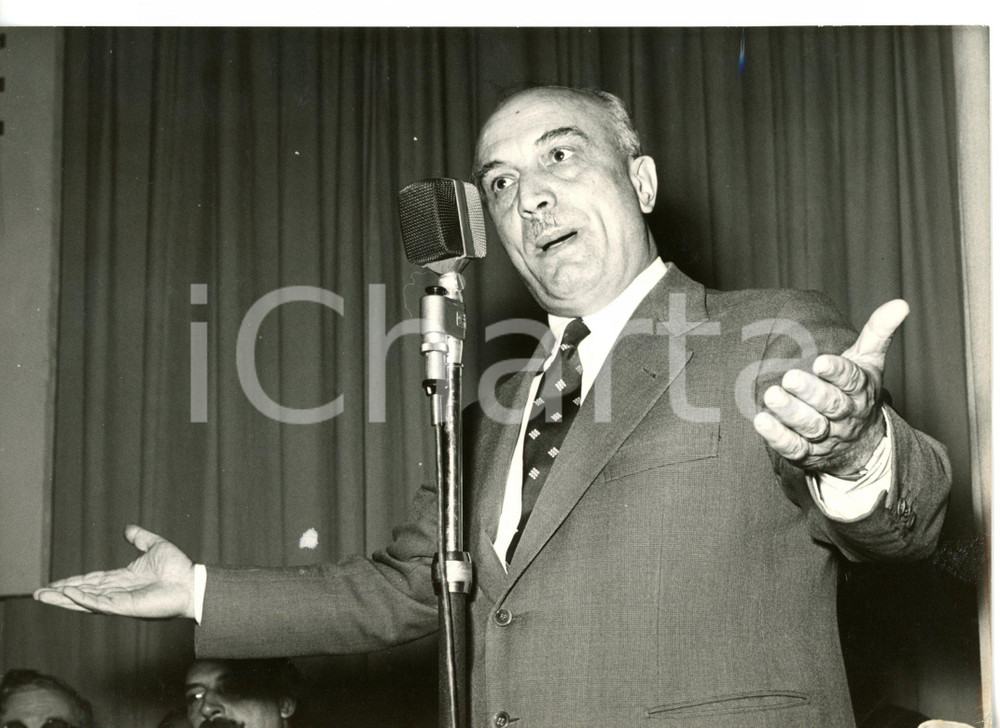 1958 ROMA Convegno COLDIRETTI - Amintore FANFANI al banco degli oratori *Foto