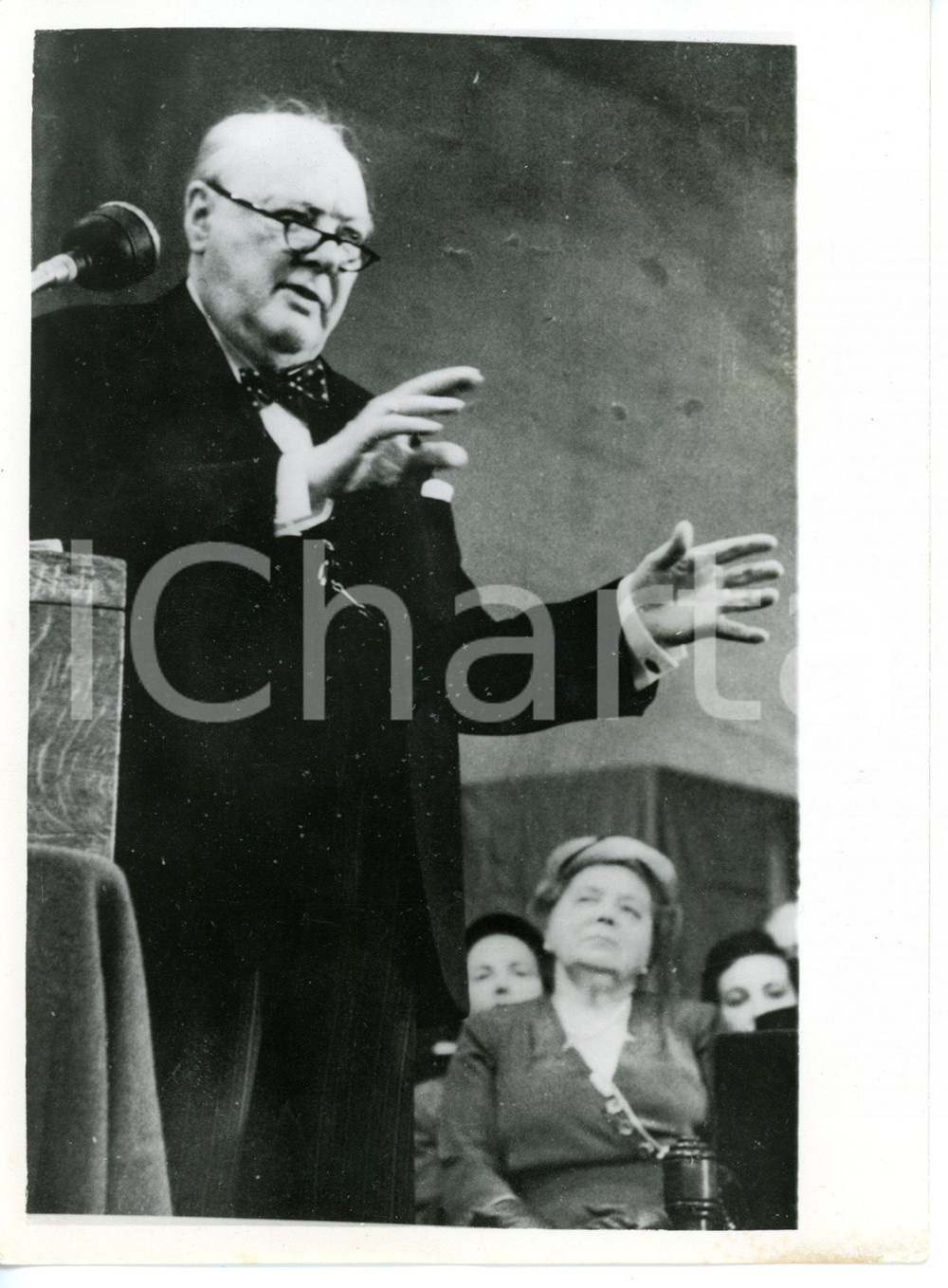 1954 BLACKPOOL Sir Winston CHURCHILL addressing the Conservative conference 