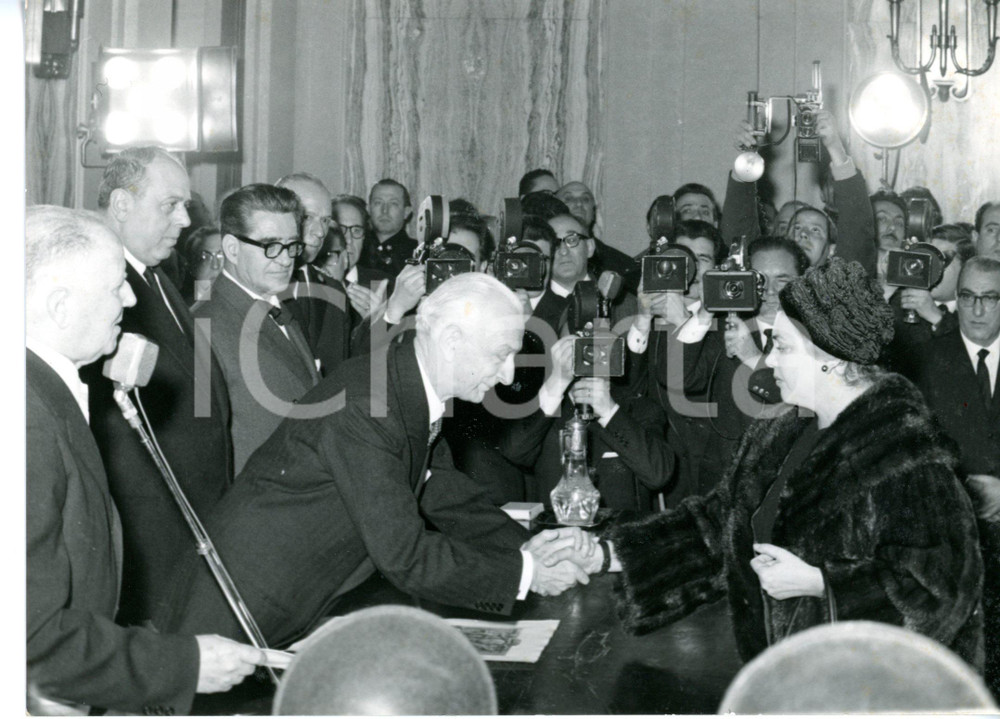 1962 MILANO Fondazione Carnegie - Antonio SEGNI con Greta PAULAS vedova MATTEI