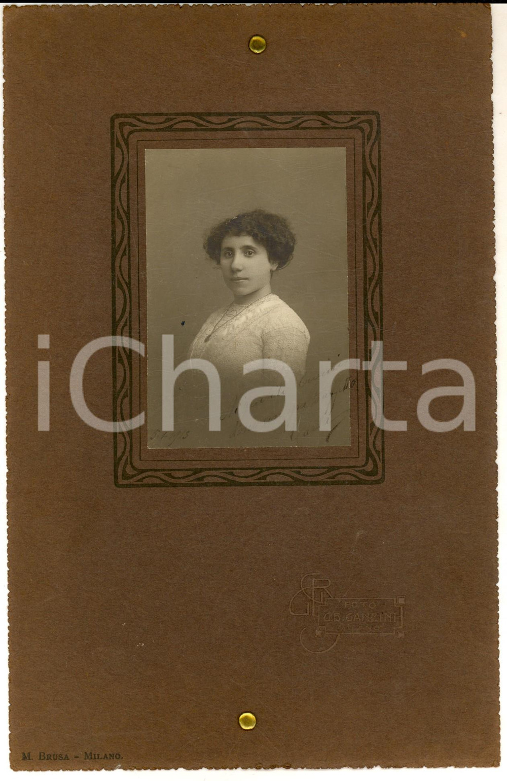 Fotografia d epoca originale 1913 MILANO Ritratto di Carla con dedica Foto GANZINI 16x24 cm 1
