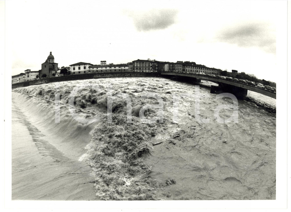 1990 ca FIRENZE Ponte Amerigo Vespucci - Arno in piena *Foto 24x18 cm