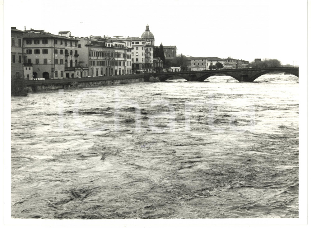1990 ca FIRENZE Ponte alla Carraia - Arno in piena *Foto 24x18 cm