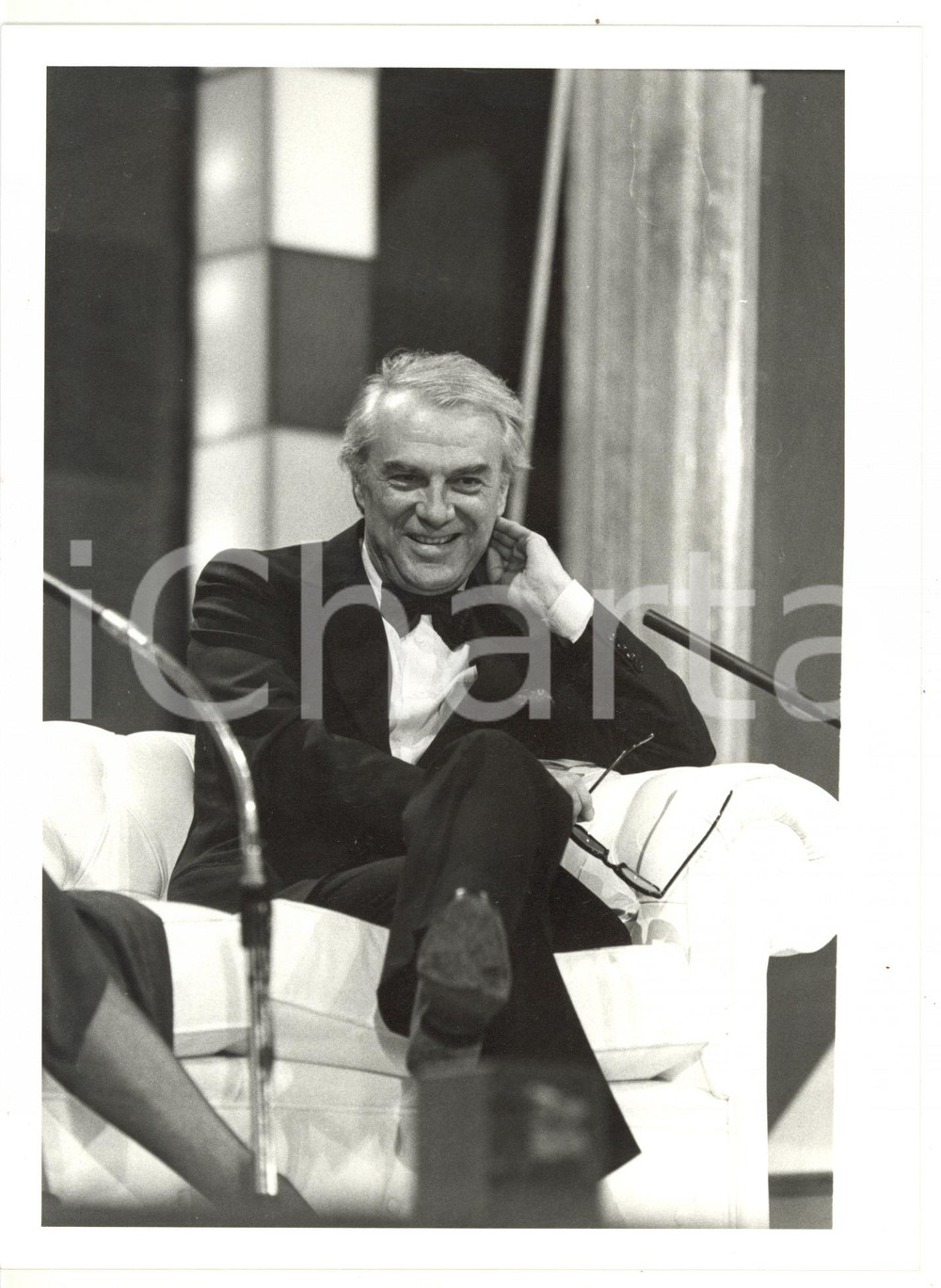 Fotografia d epoca originale 1990 ca  MAURIZIO COSTANZO SHOW  Giorgio ALBERTAZZI Foto 18x24 cm 1