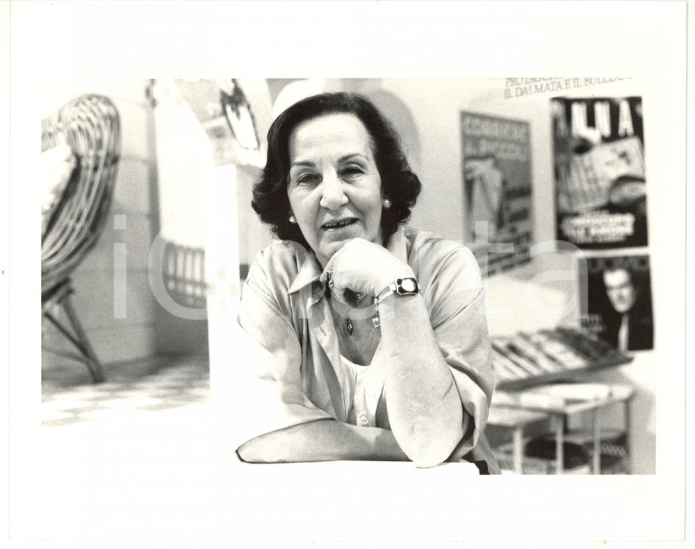 1990 ca MILANO Ritratto della scrittrice Laura GRIMALDI *Foto 25x20 cm