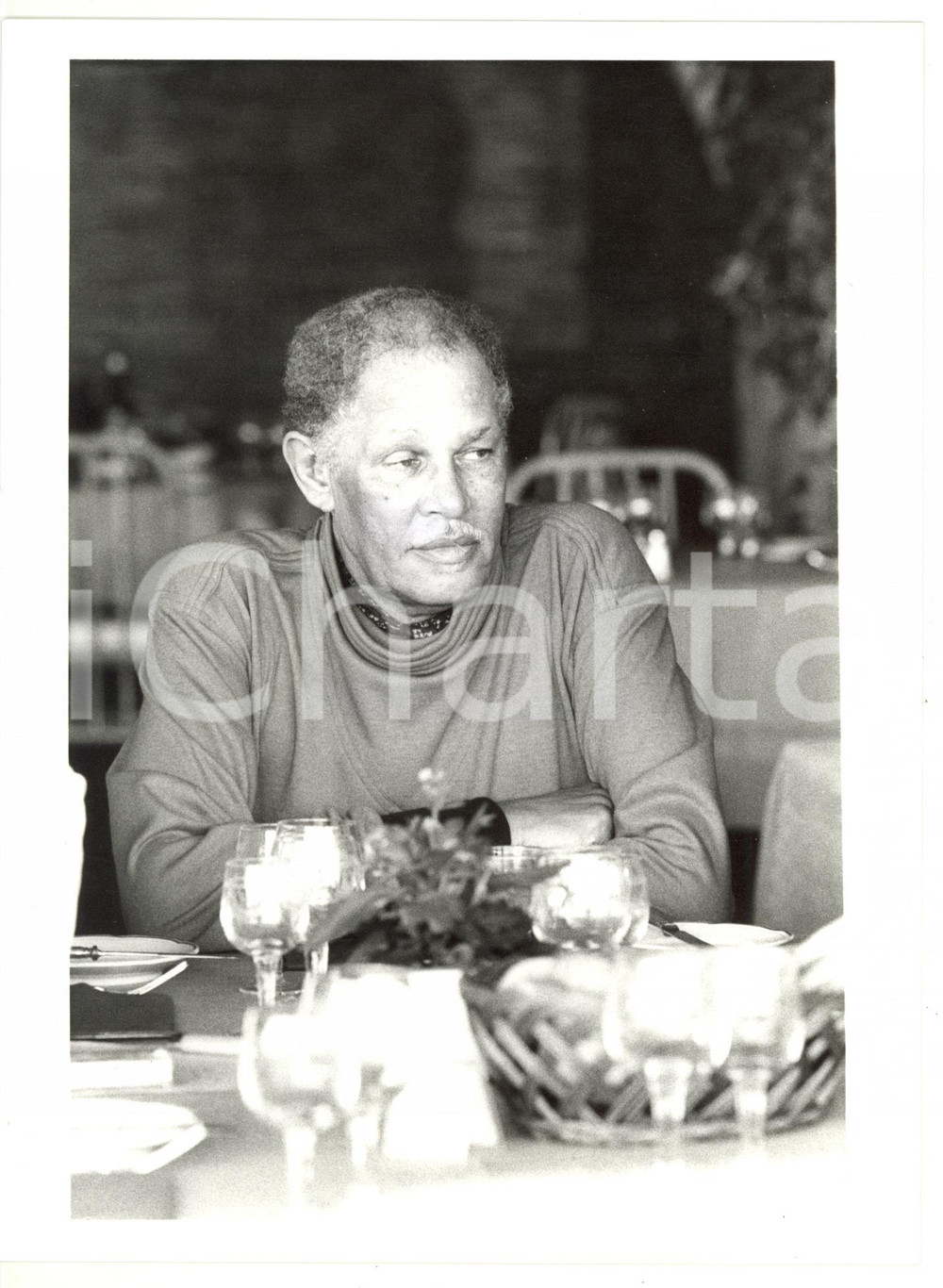 1986 VENEZIA Il musicista jazz Dexter GORDON a colazione *Foto 18x24 cm