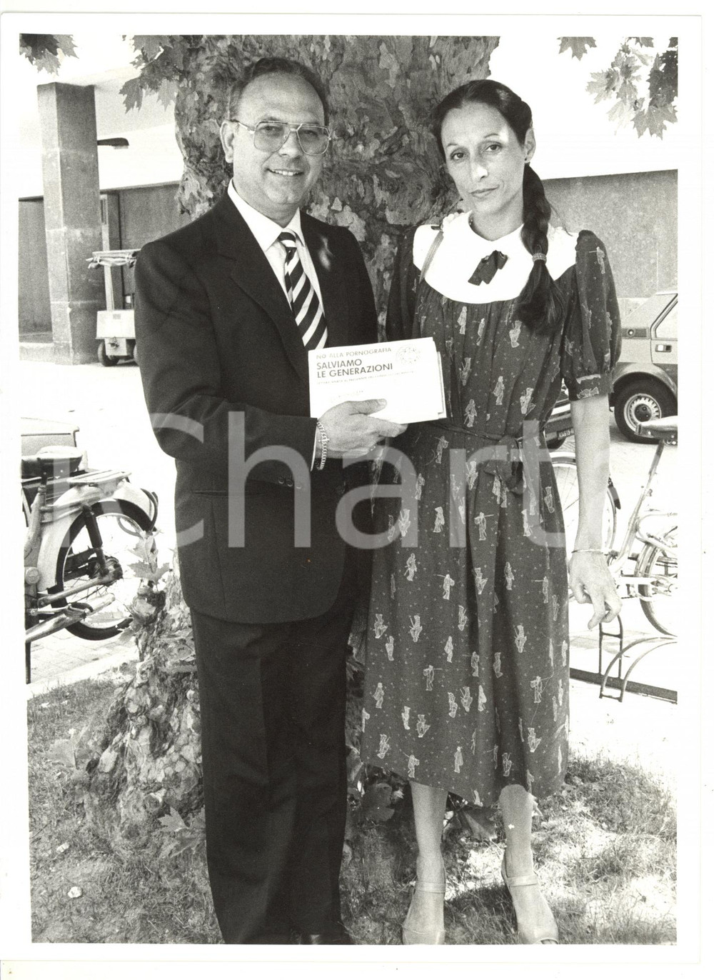 1985 ca ROMA Antonio CRAXI promuove con la moglie campagna anti-pornografia 