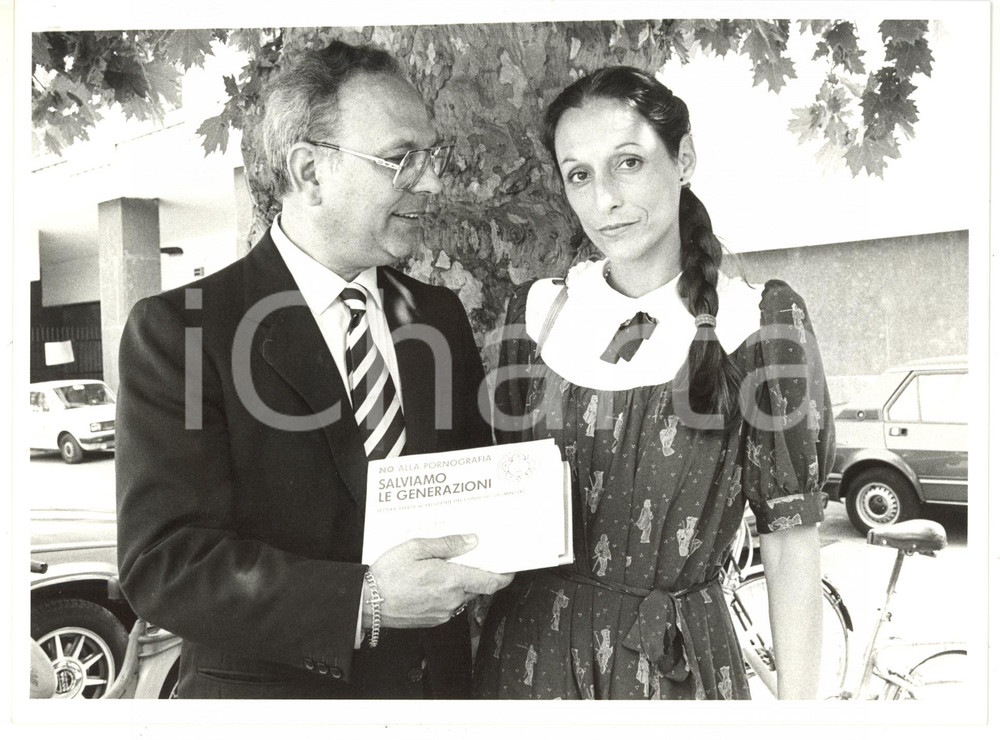 1985 ca ROMA - Antonio CRAXI promuove con la moglie campagna anti-pornografia