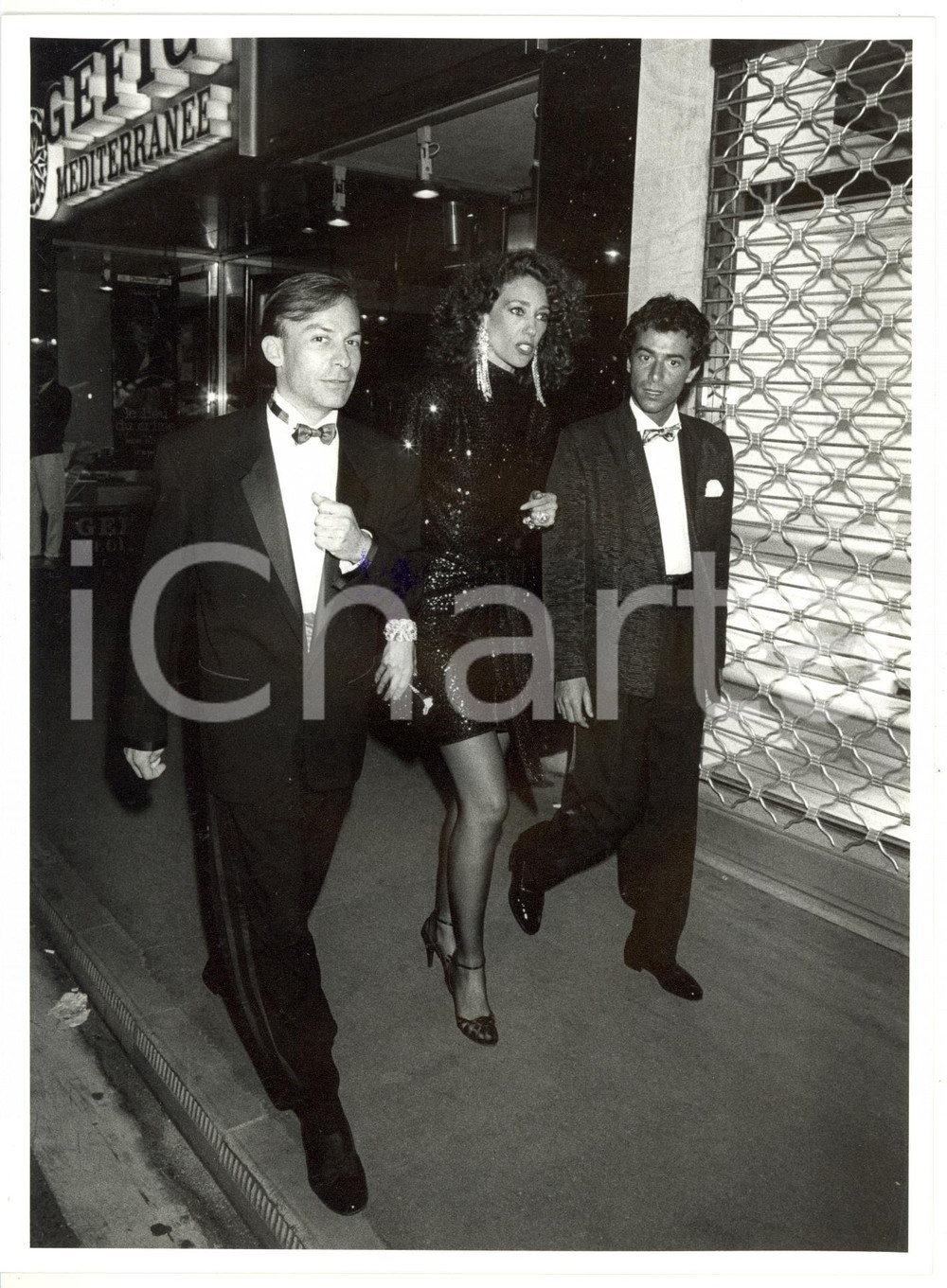 1990 ca CINEMA Ritratto attrice Marisa BERENSON in abito da sera *Foto 18x24