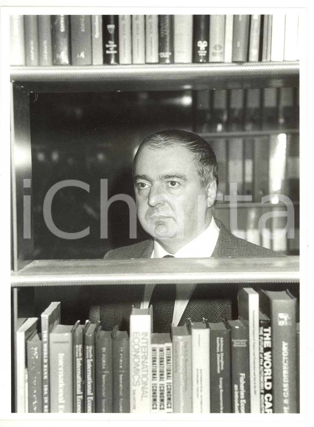 1985 MILANO Casa editrice IPSOA - Ritratto del direttore Pietro ANGELI (4) *Foto
