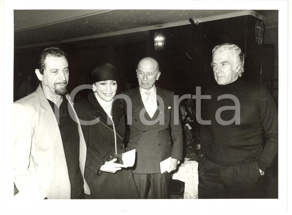 1985 ca MILANO PICCOLO TEATRO Giorgio STREHLER Maurice BEJART Valentina CORTESE