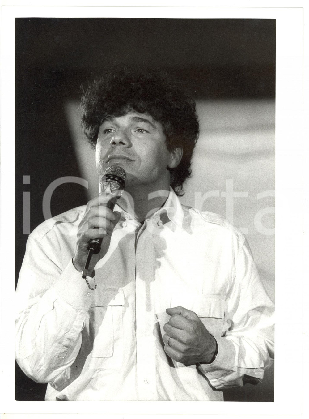 1984 FESTIVAL DI SANREMO Riccardo COCCIANTE Foto 18x24 cm (3) Fotografia di agenzia.  GOOD/buono  Formato: 18x24 cm originale e autentica 1