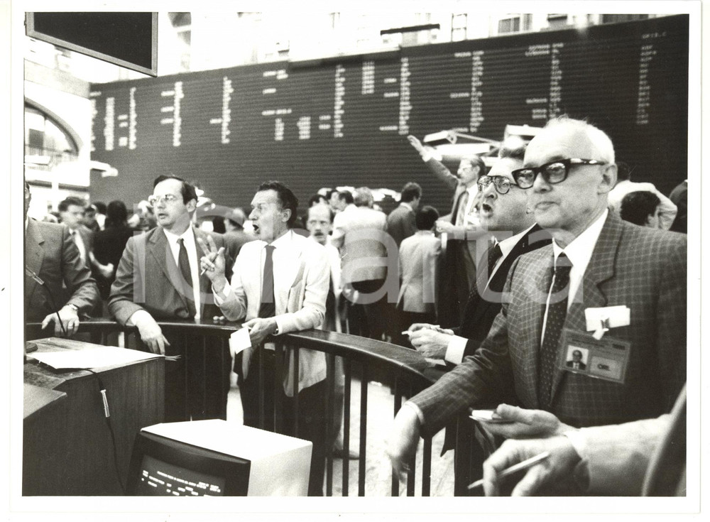 1987 MILANO Broker alla Borsa Italiana (5) *Fotografia VINTAGE 24x18 cm
