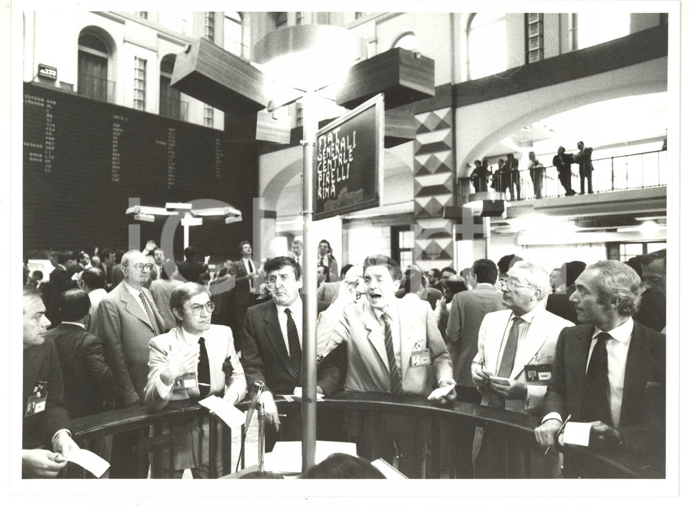 1987 MILANO Borsa Italiana - Folla di broker (1) *Foto 24x18 cm