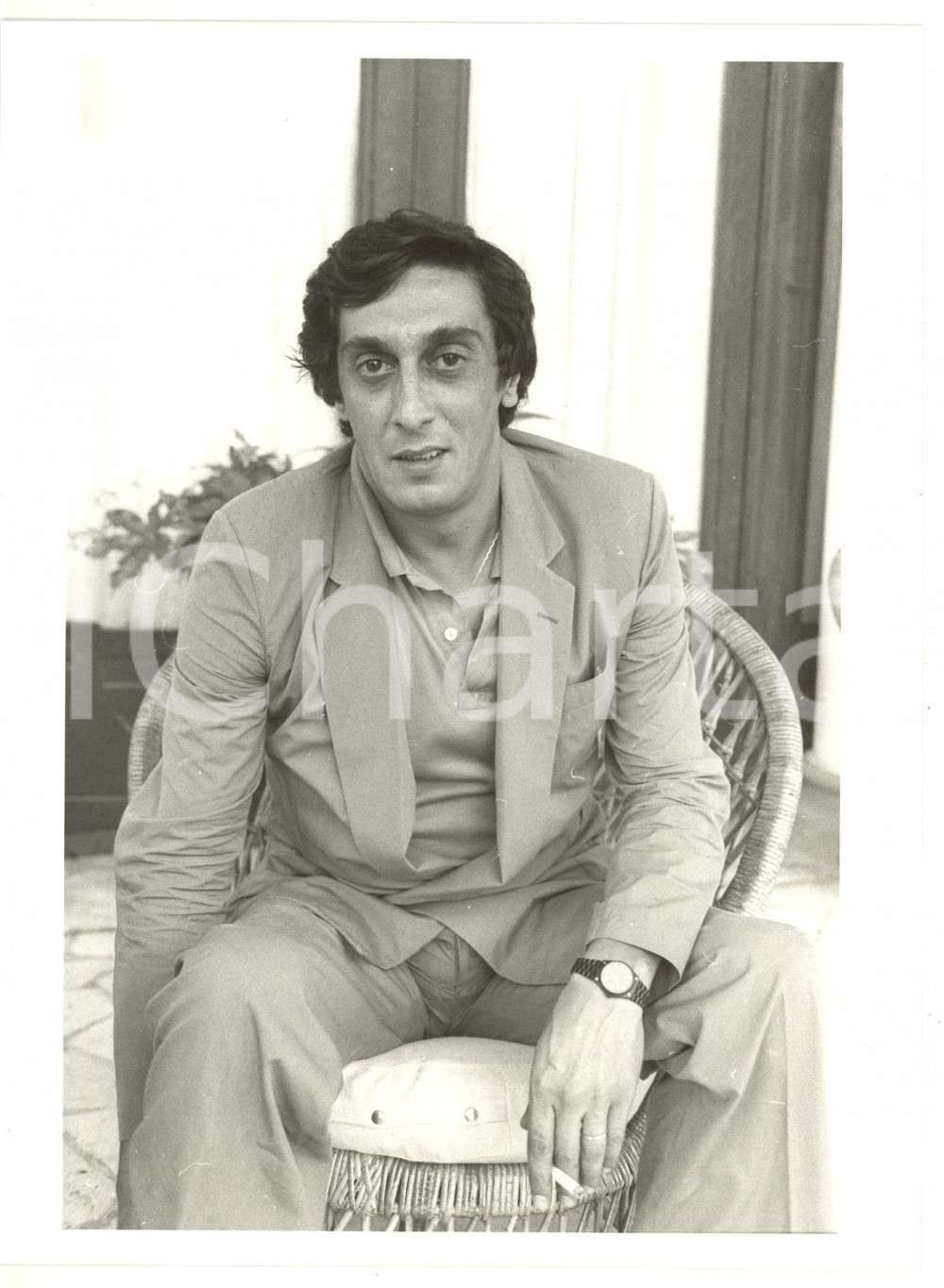 1985 ca CINEMA Attore Flavio BUCCI fuma una sigaretta *Foto 20x25 cm