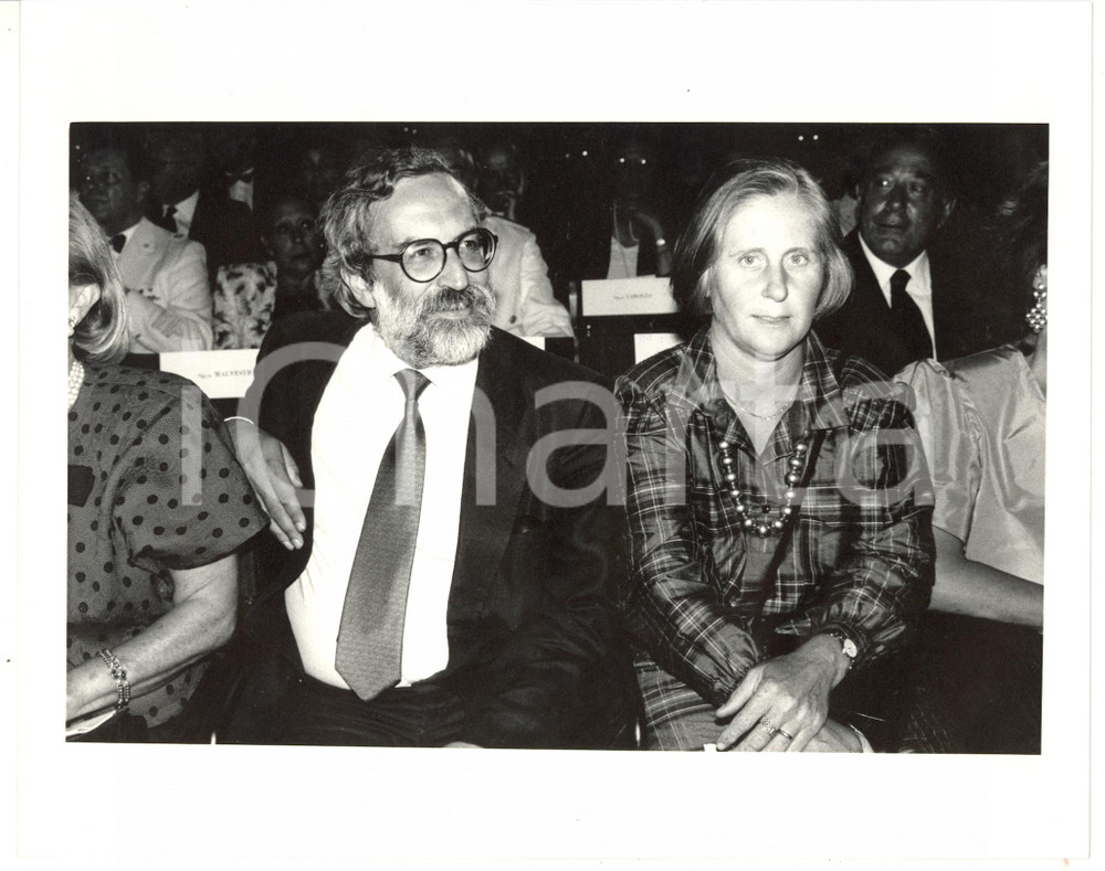 1990 ca MILANO Ritratto del ministro Enrico FERRI con la moglie *Foto 25x20 cm
