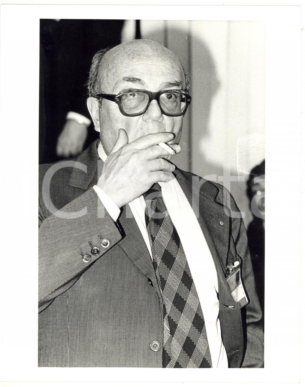 1990 ca ROMA - IRI Alberto BOYER fuma una sigaretta *Fotografia VINTAGE 20x25 cm