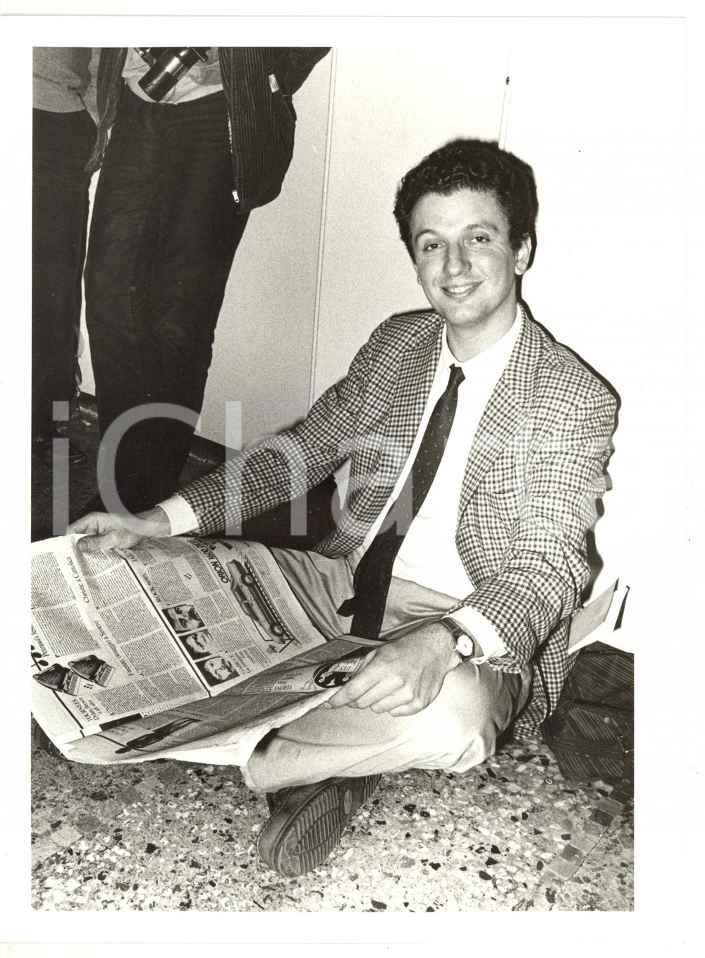 1985 ca MILANO Ritratto del giornalista RAI Antonio DI BELLA *Foto 18x24 cm