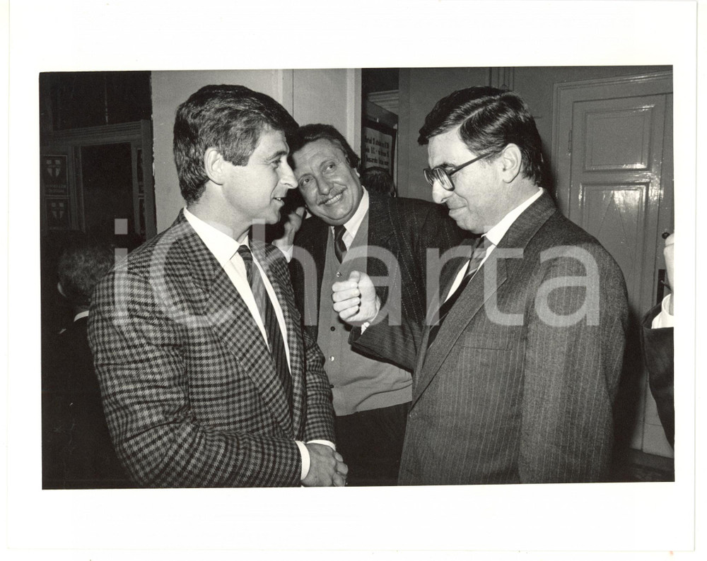 Fotografia d epoca originale 1990 ca MILANO  MILAN Gaetano MORAZZONI con Gianni RIVERA Foto 25x20 cm 1