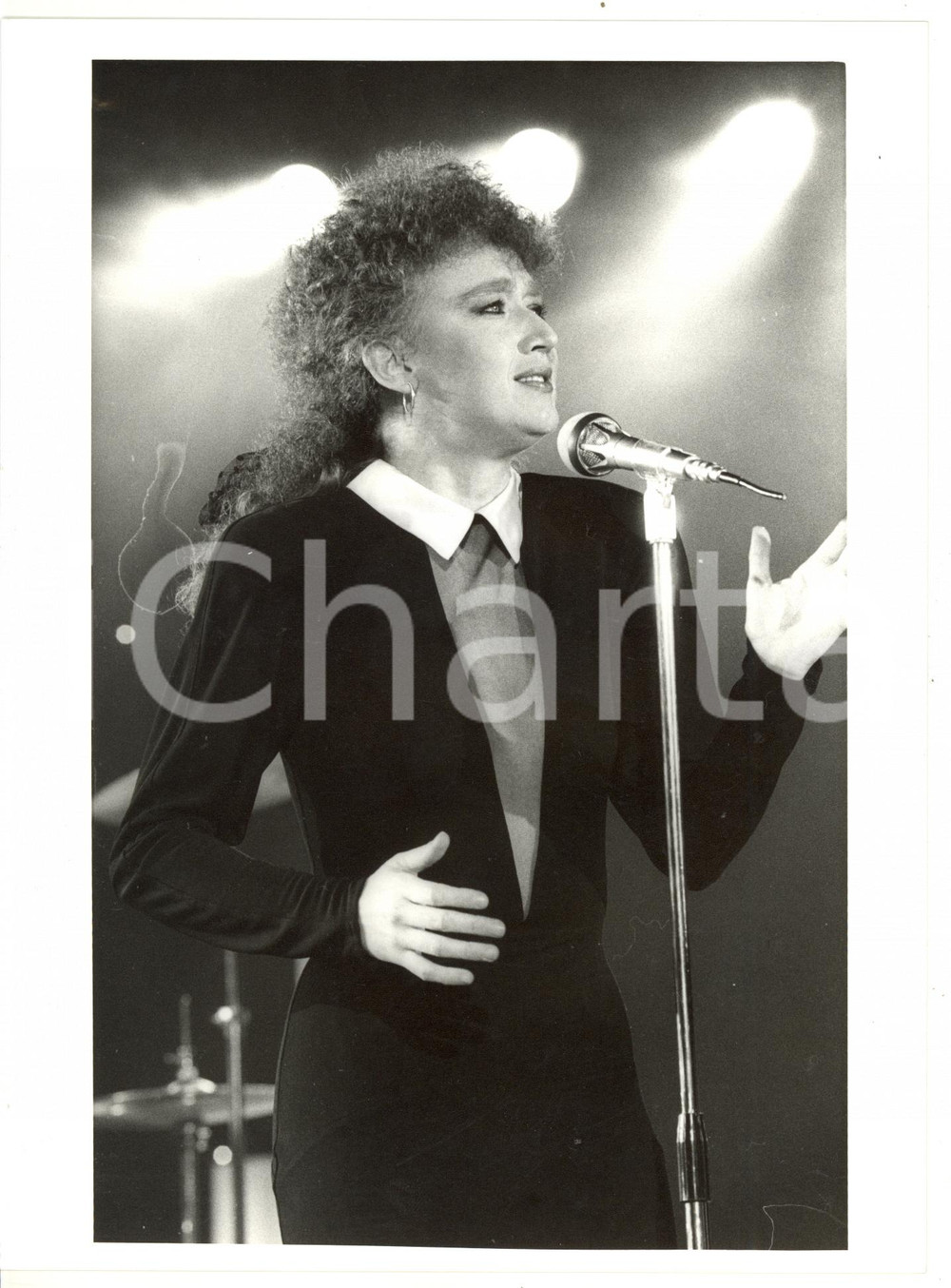 1985 ca FESTIVAL DI SANREMO Fiorella MANNOIA sul palco - Foto VINTAGE 18x24 cm