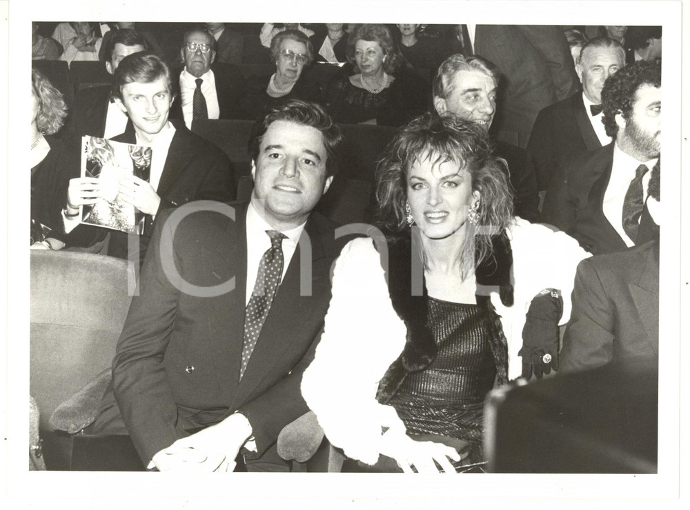 1990 ca CINEMA Christian DE SICA con Dalila DI LAZZARO a una serata di gala FOTO