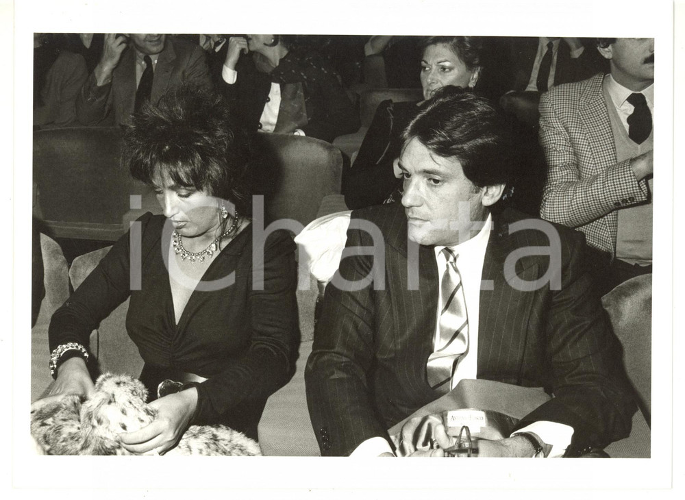 1985 ca COSTUME Marcella BELLA con il compagno Mario MERELLO - Foto 24x18