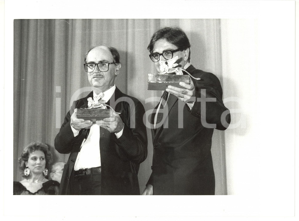 1986 VENEZIA Mostra Cinema - Paolo e Vittorio TAVIANI ricevono Leone d'Oro *Foto