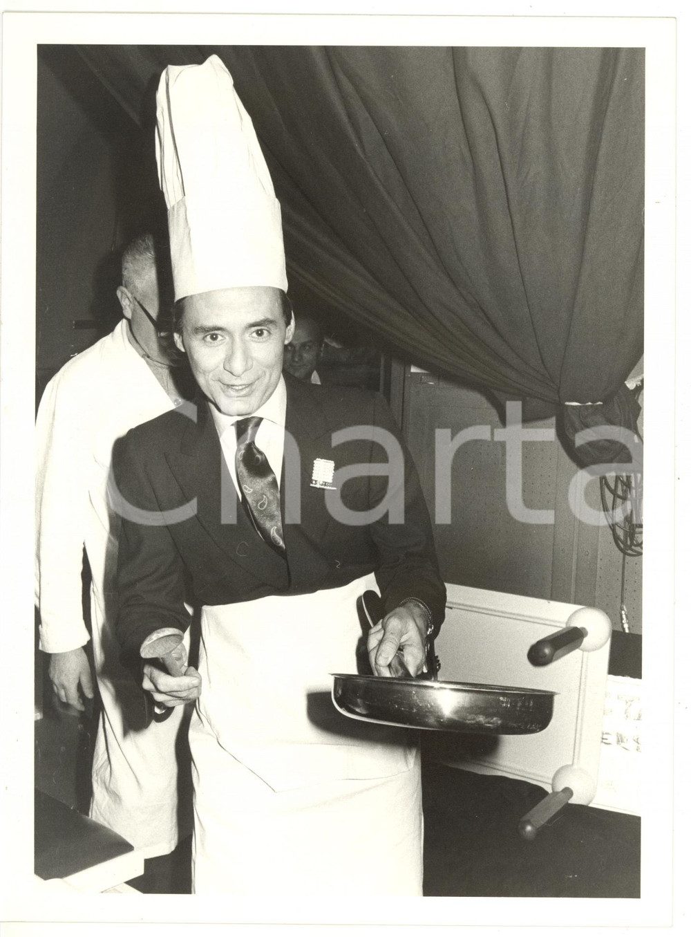 1985 ca RAI DUE - IL CAPPELLO SULLE VENTITRÉ Paolo MOSCA si improvvisa cuoco